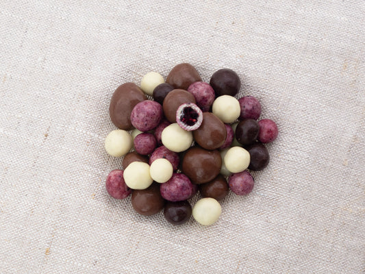 Bio Beeren in dreierlei Schokoladen, 50 g